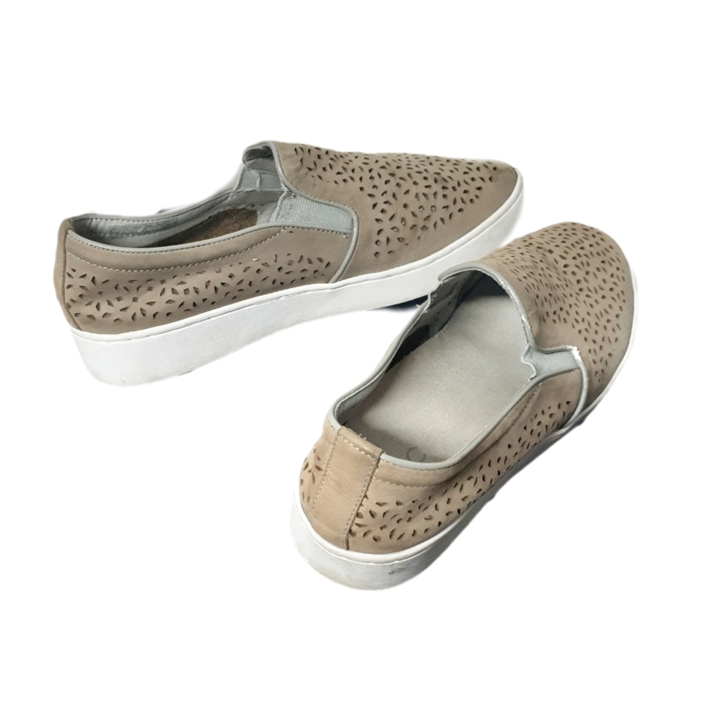Vionic Perforated Flats - image 5